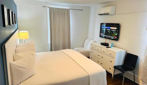 Standard King Room