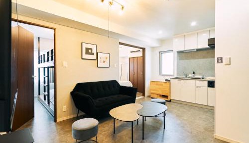 Superior Apartment - No Pets Allowed (No Rental Car)