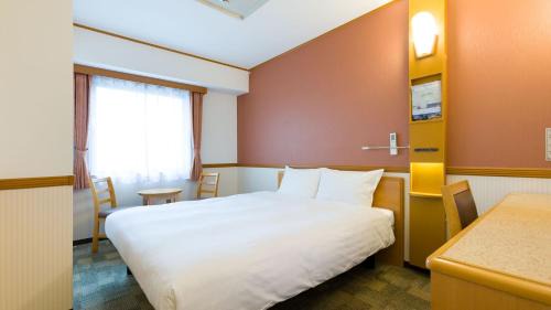 Queen Room - Non-Smoking 