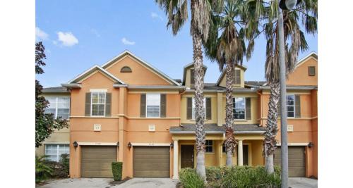 Three-Bedroom Townhouse