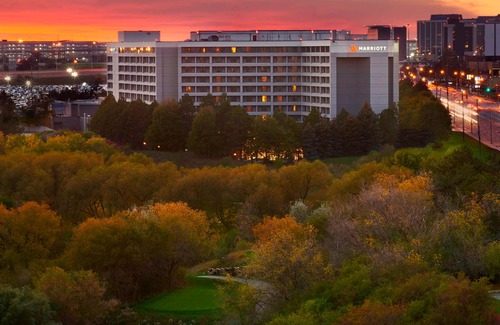 Etobicoke Hotel | Toronto Airport Marriott Hotel