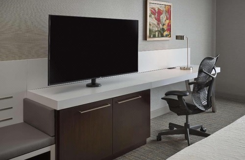 Northeast Mississauga Hotel | Hilton Garden Inn Toronto Airport West/Mississauga