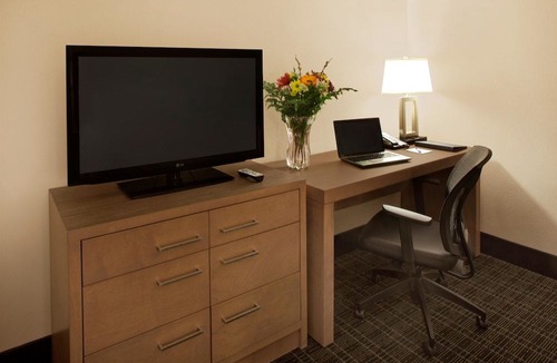 Alderwood Hotel | Canadas Best Value Inn Toronto