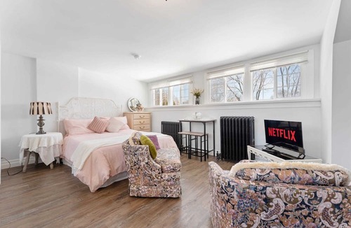 Burlington Apartment | Private Studio apartment in Burlington - U5