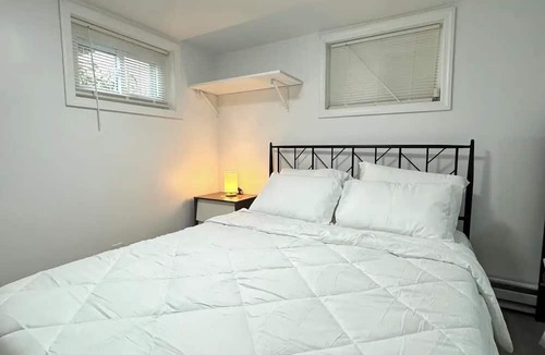 Irvington Apartment | Charming 1-BR Hideaway in Serene Irvington – AC, Fast WiFi & Comfort Awaits!