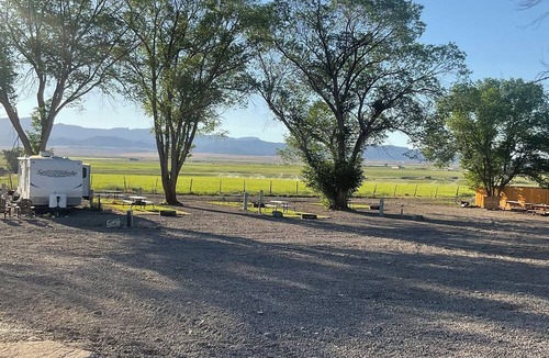 Panguitch RV Rental | Glamping bunkhouse located minutes from Bryce Canyon National Park
