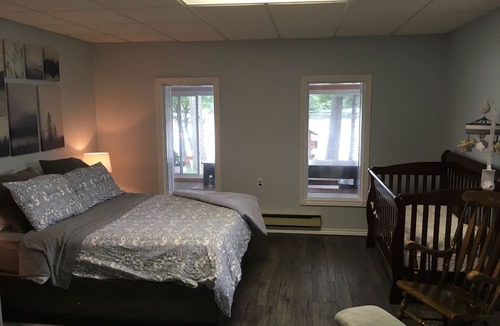 Seguin Cottage | Private Parry Sound Waterfront Retreat with Sunroom, Gamesroom, Sauna, Hot Tub