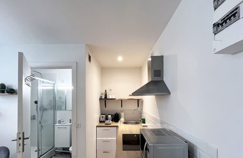 Amerique Apartment | Urban Flat 184 - Charming 1 BDR Flat in Paris