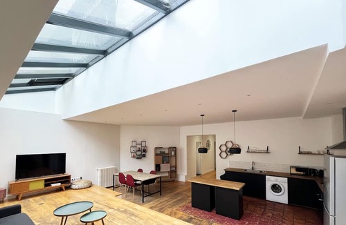 19th Arrondissement Apartment | Urban Flat 186 - Spacious 3 Bedroom Flat in Paris