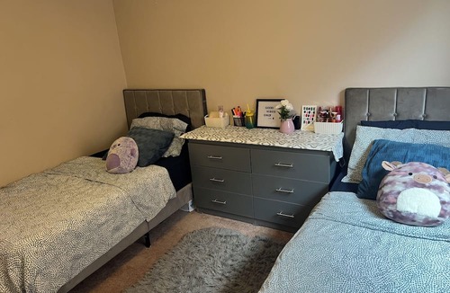 Central Erin Mills House | ### Spacious Family Home in the Heart of Mississauga