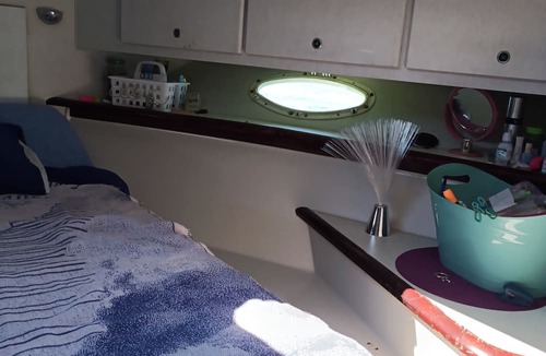 Key West Boat Rental | Cozy 43' Portofino Yacht with kayaks