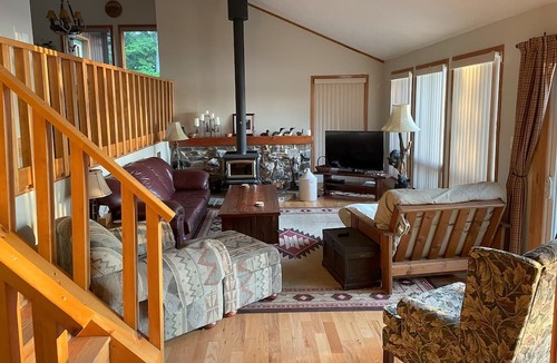Kearney Cottage | Lakefront Family Cottage Retreat North Muskoka