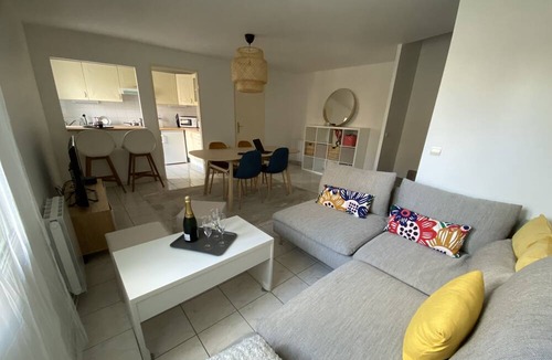Rosny-sous-Bois House | Paisible Maison de Ville à la Porte de Paris