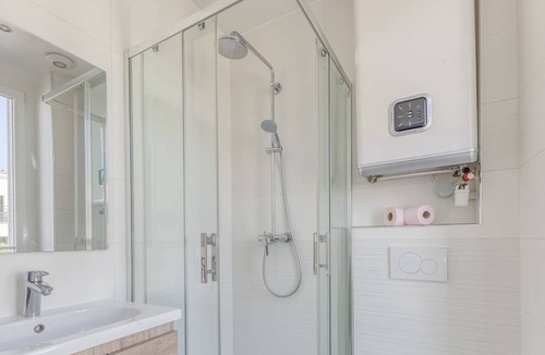 Le Raincy Apartment | Vrbo Property