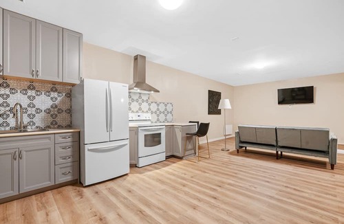 West Grey House | Markdale Farmhouse Retreat Lower 2 Bed