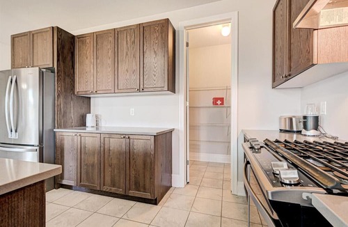 Downsview House | Downsview Park Private Bedroom D