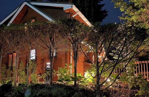 Oishi House | Entire house rentalAuthentic log house with wood / Minamitsuru District Yamanashi
