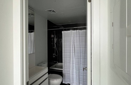 Humber Bay Shores Condo | Adastay Suites Lakeview