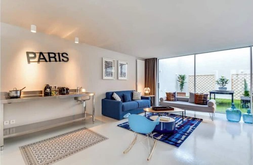 14th Arrondissement Apartment | A Refined Parisian Escape – 4-Bedroom Apartment