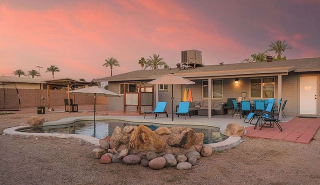 Pool Home Sleeps 10 Large Fenced Yard Mountain Views Pet Friendly