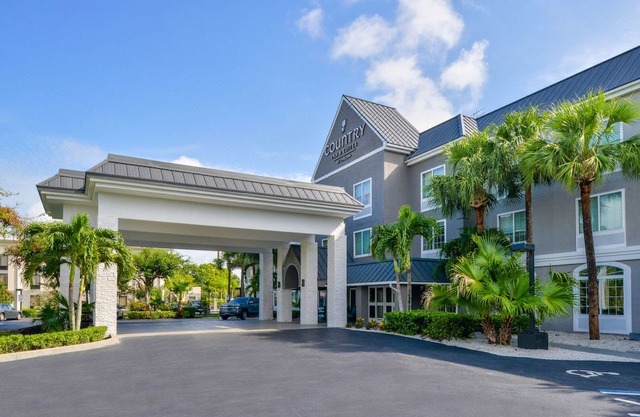 Country Inn & Suites by Radisson, Vero Beach-I-95, FL